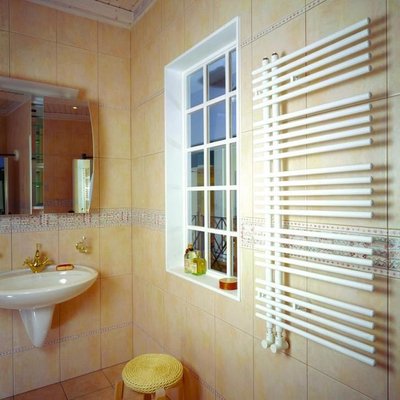 Полотенцесушитель водяной Zehnder Yucca Star YAS-070-050 белый — фото 3